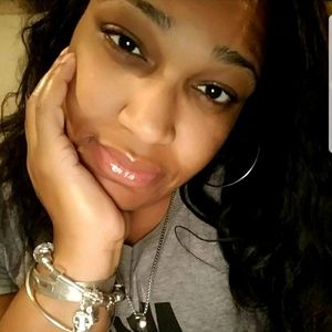 Meet your Posher, Shalon